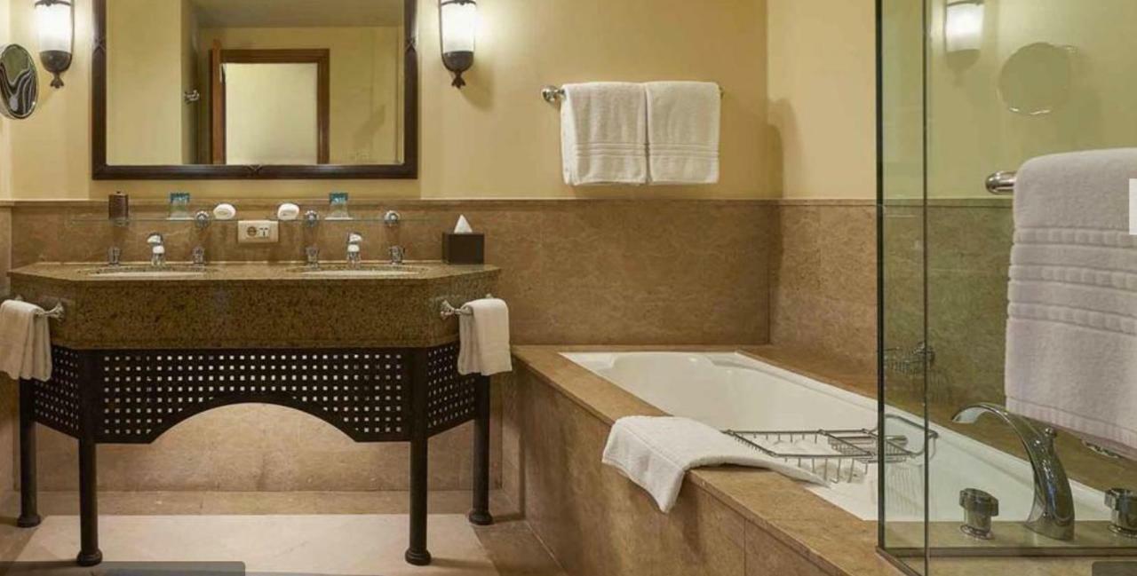 Elegant In A Luxury Daire