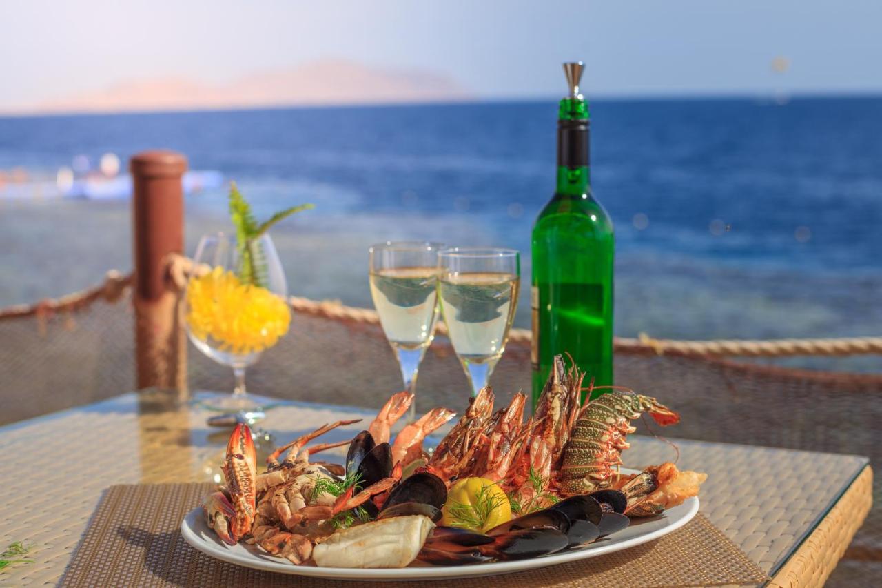 Grand Rotana & Resort 5*