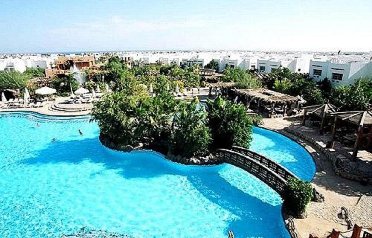 158 * Sharm-el-Sheikh
