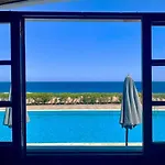 Adrenalin Beach Lodge