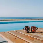 Adrenalin Beach Lodge