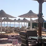 Seaside 2 Bedroom Apartment - Elmar Compound