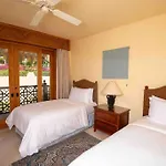 Beautiful Villa At Four Seasons