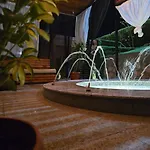 Chic Apartment 4
