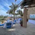 Tamra Beach Resort