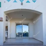 Ss-2255 Seaview Sharks Bay Oasis