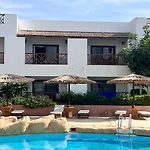 Elisir Spa Pool View