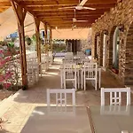 Sunshine Hotel & Divers Club Sharks Bay