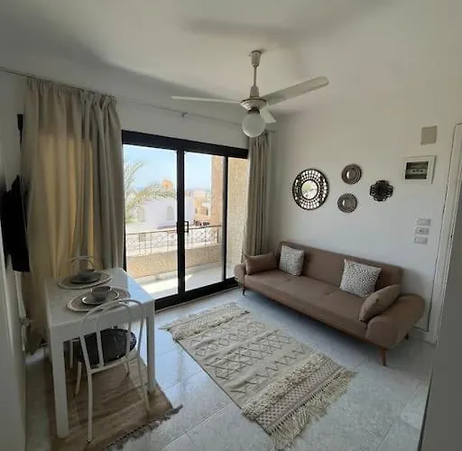 Sea View Cliff Top Apartment