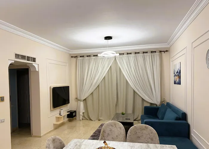 Apartment At Amwaj Hotel C202