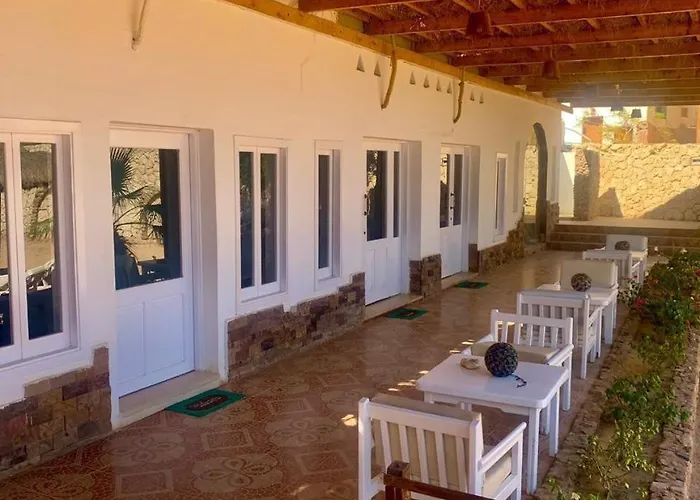 Sunshine Hotel & Divers Club Sharks Bay