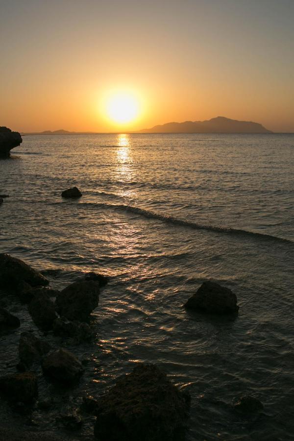 Adrenalin Beach Guest house *