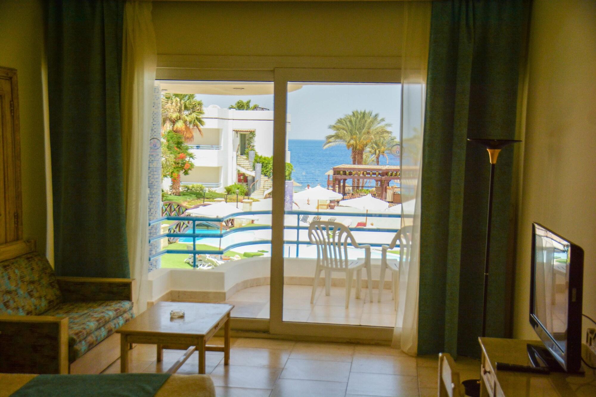 Queen Aqua Park Resort 4*