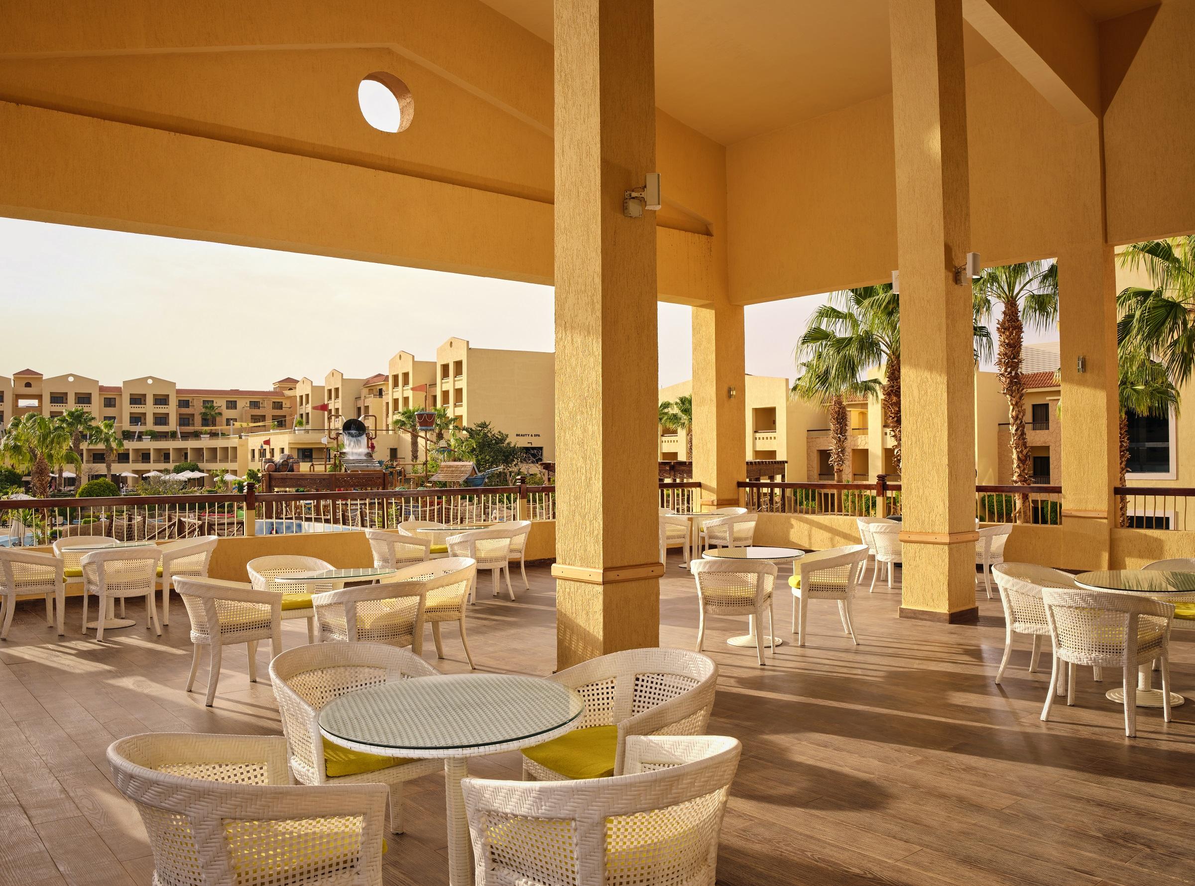 Coral Sea Aqua Club 4*