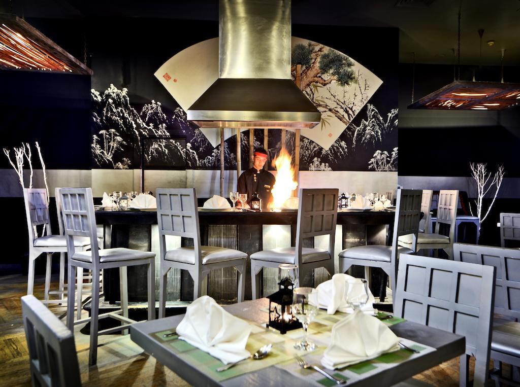 Resort Charmillion Sea Life 4*