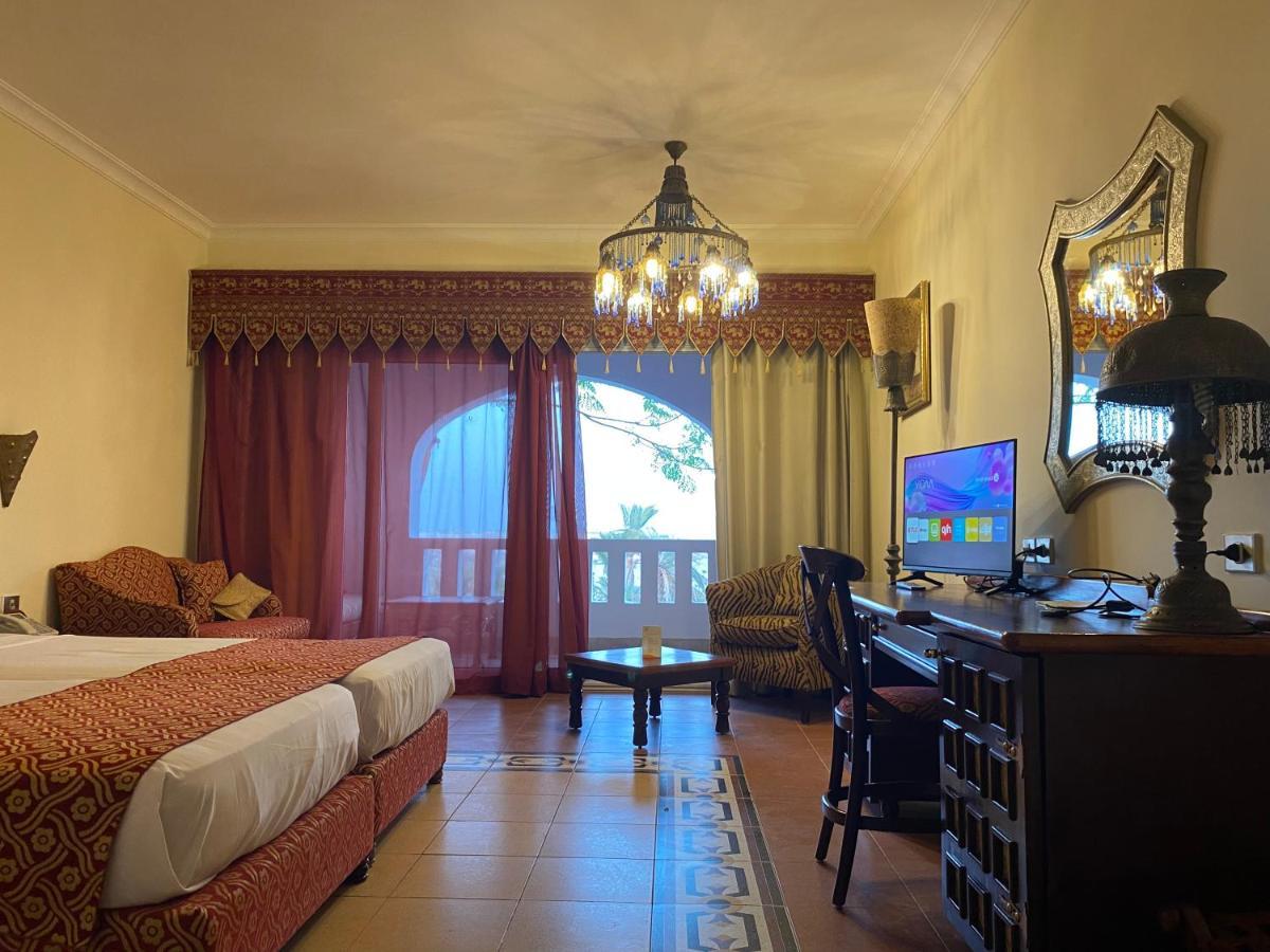 Apartment Harem Deluxe Queen ~ Sheik