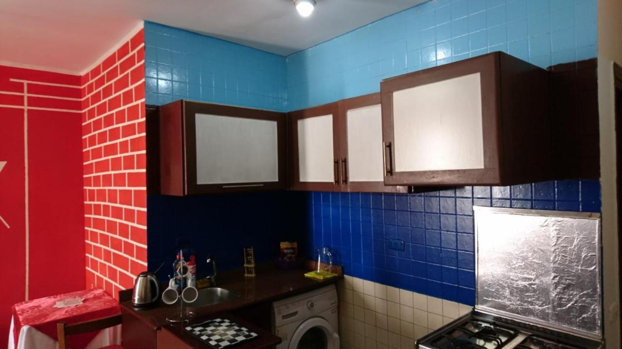 Criss Apartment *