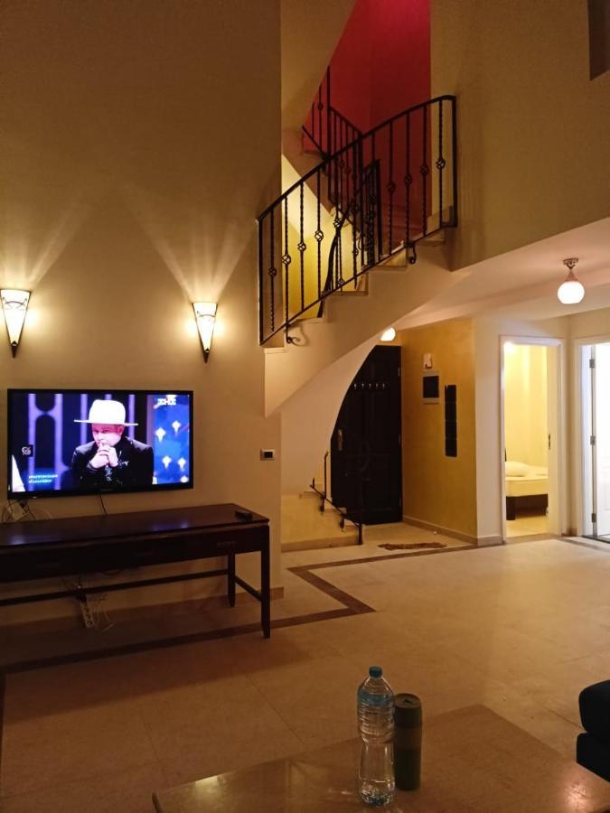 Apartment Penthouse Maraqia *