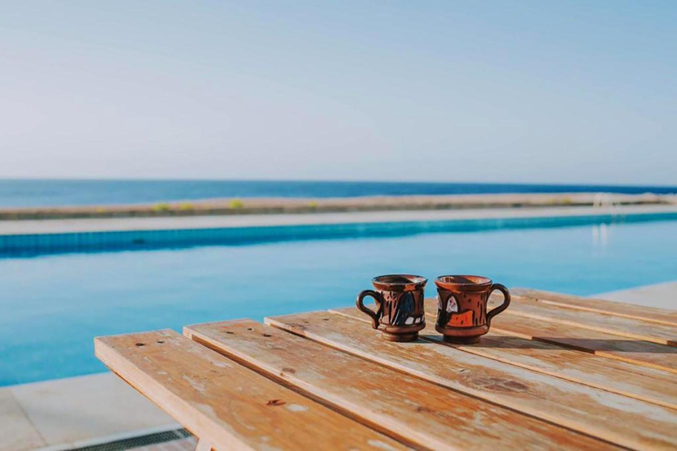 Adrenalin Beach Guest house *