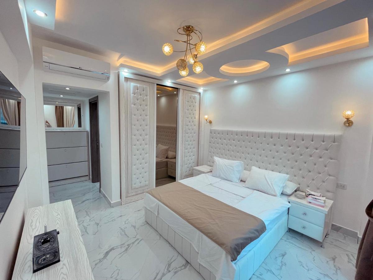 Apartment Luxury In Hills