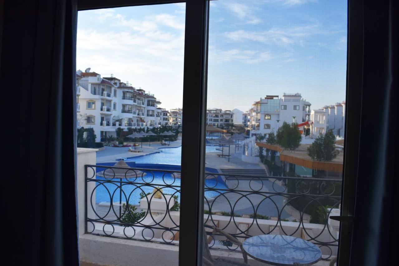 Hills - Luxury Apartment