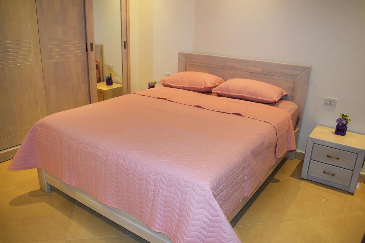 Hills - Luxury Apartment