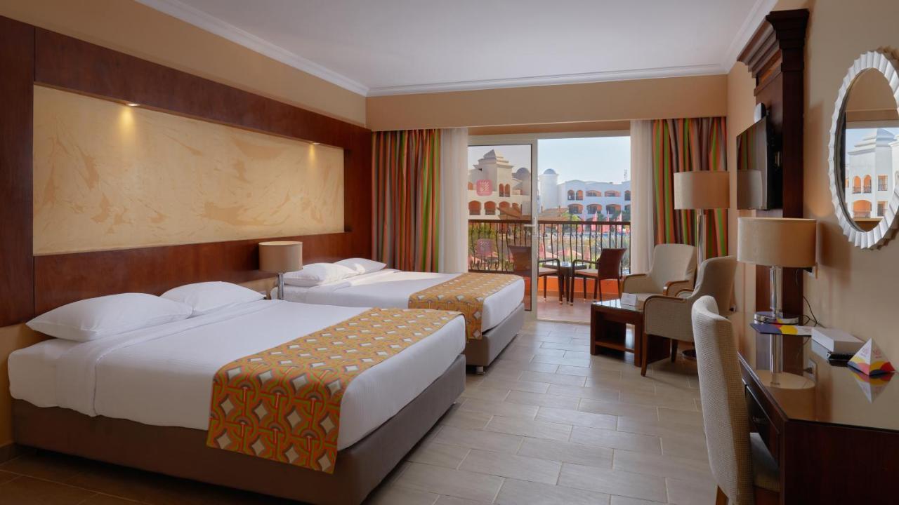 Naama Waves Resort 5*