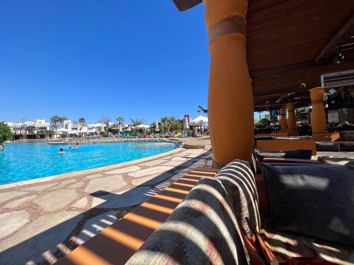 Main Pool Studio In Delta Apartment *