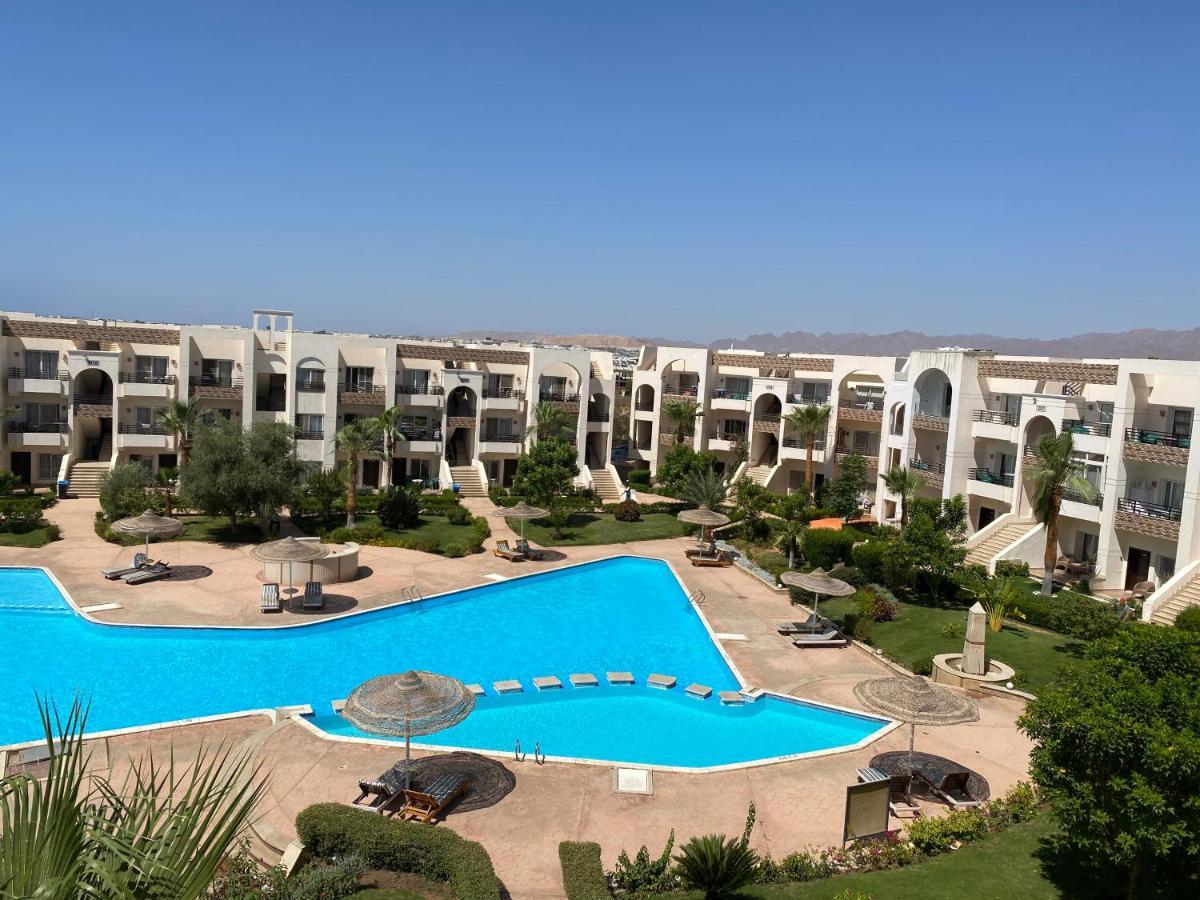 Luxus-apartment Sunny Lakes 1 Direkt Am Pool 65 M2 Nun Auch Fuer Langzeitmieter Buchbar