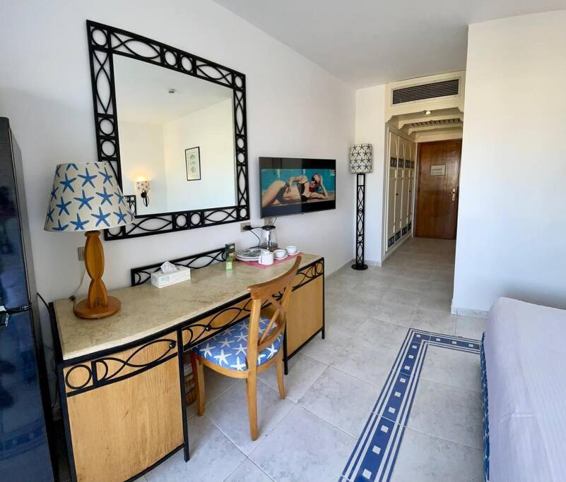 Apartment Azure Retreat - Private Luxury Sea View *
