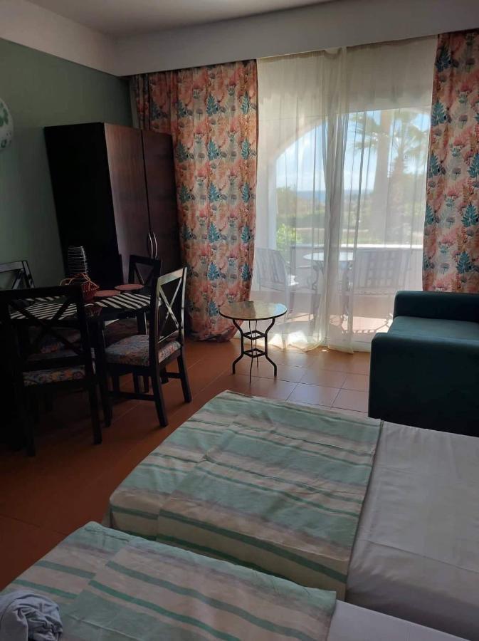 Bellissimo Vista Mare Sulla Piscina *
