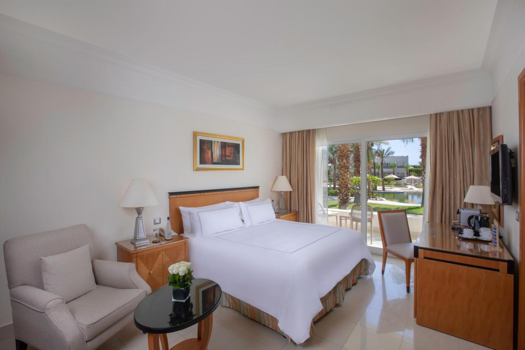 Swissotel Sheikh Resort 5*