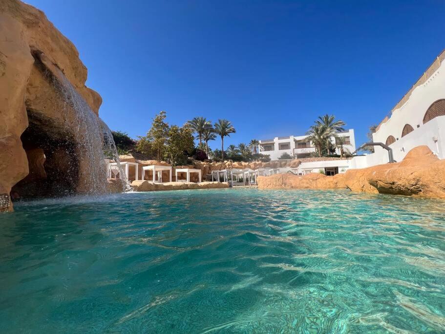 Azure Retreat - Private Luxury Sea View *