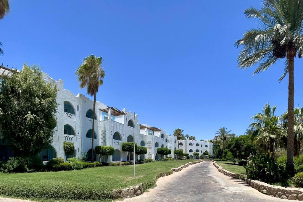 Apartment Azure Retreat - Private Luxury Sea View
