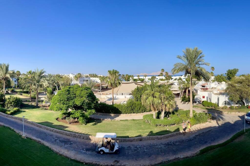 Azure Retreat - Private Luxury Sea View Apartment *