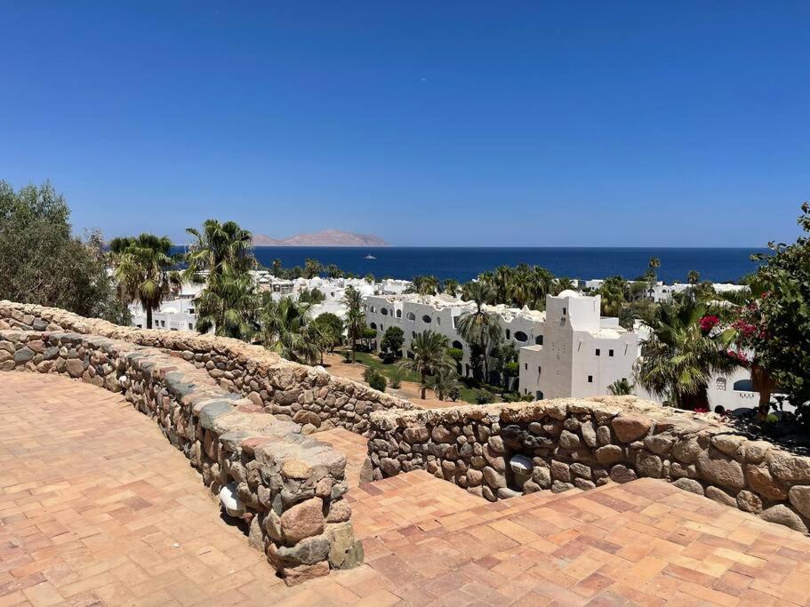 Azure Retreat - Private Luxury Sea View *
