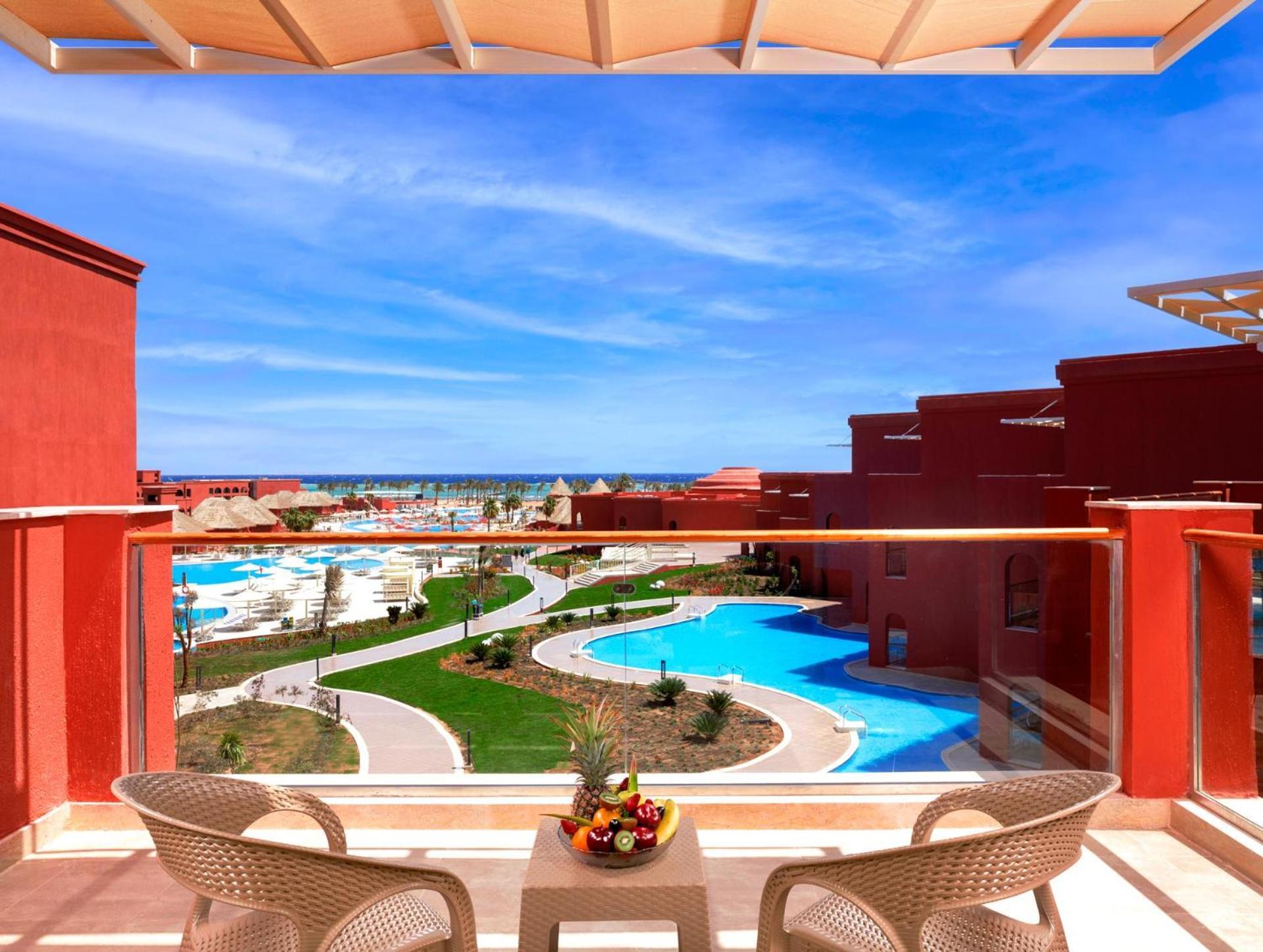 Pickalbatros Laguna Vista Aqua Park Resort 5*