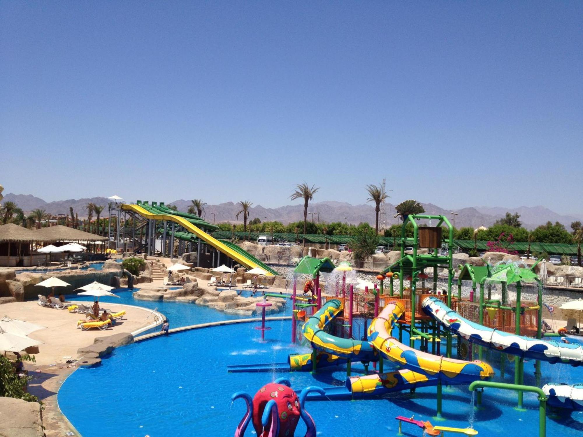 Reef Oasis Beach Aqua Park 4*