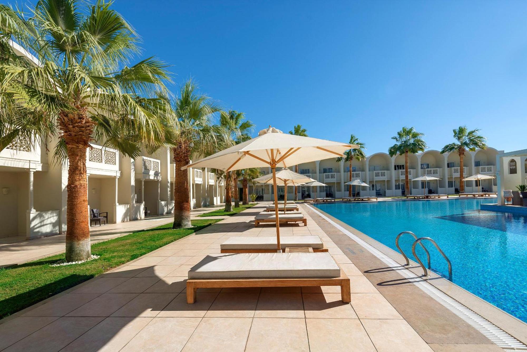 Reef Oasis Beach Aqua Park