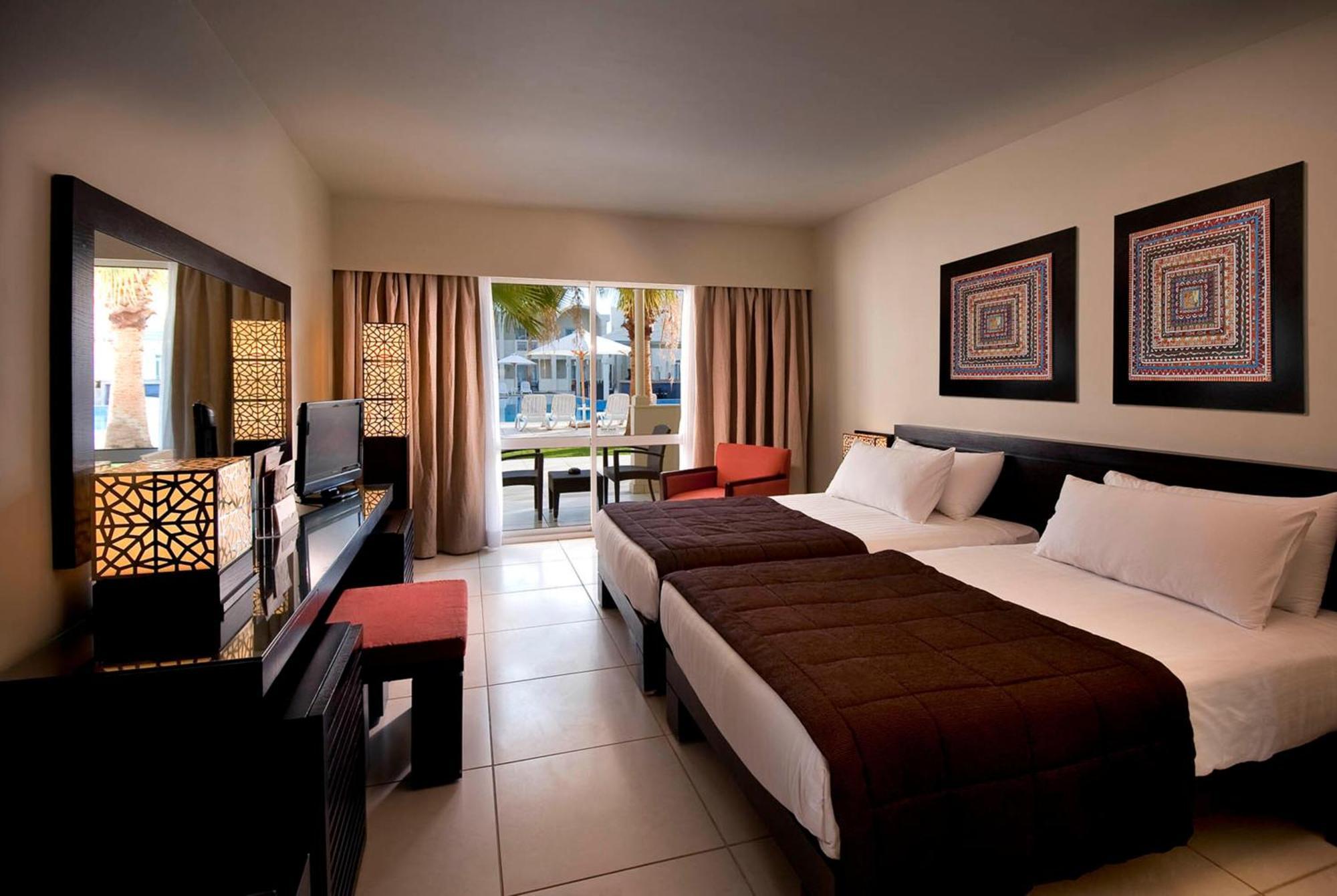 Resort Reef Oasis Beach Aqua Park 4*