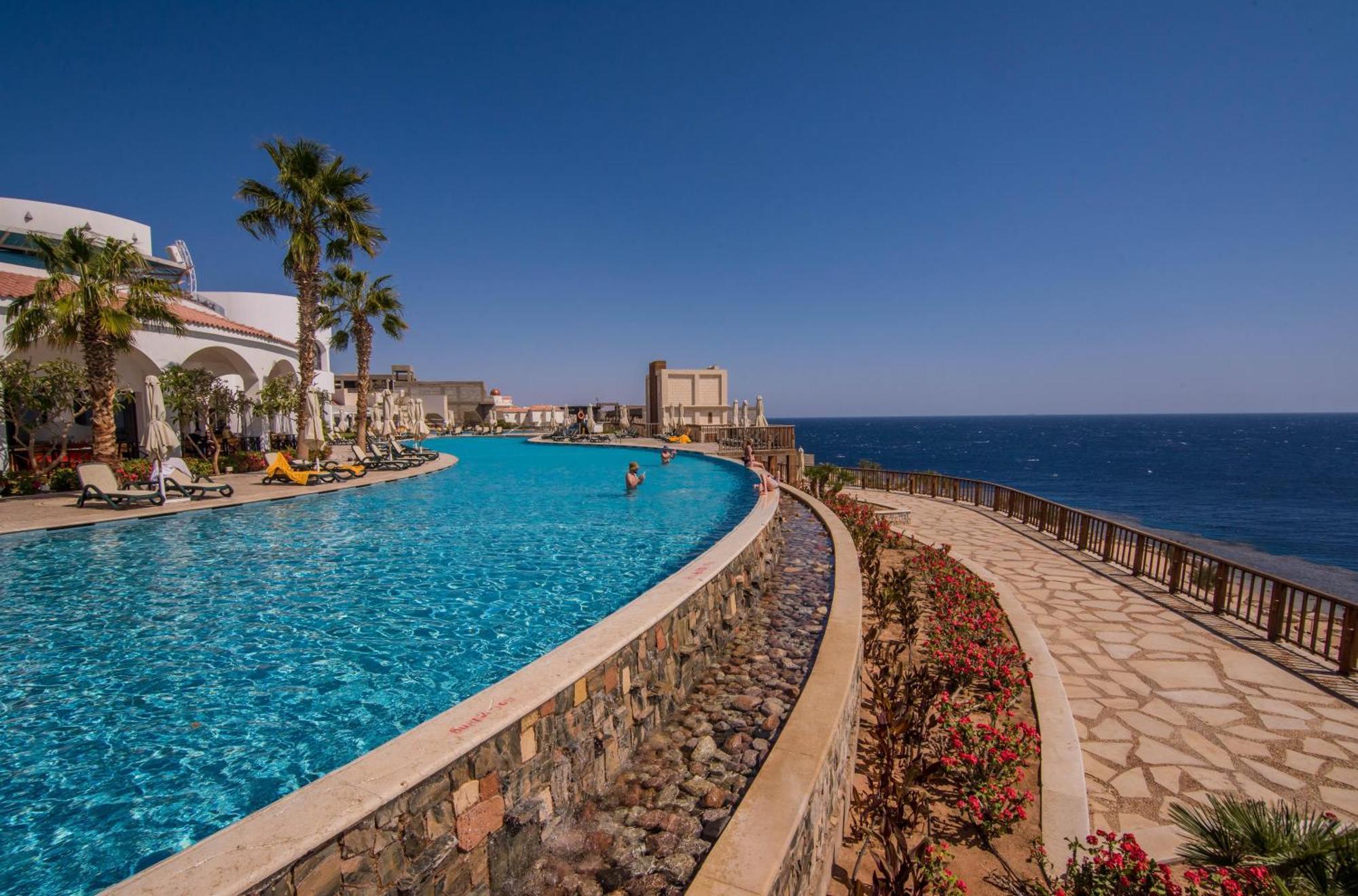 Resort Reef Oasis Blue Bay & 5*