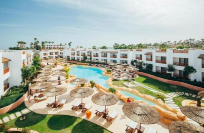 Apartment In Domina Coral Bay