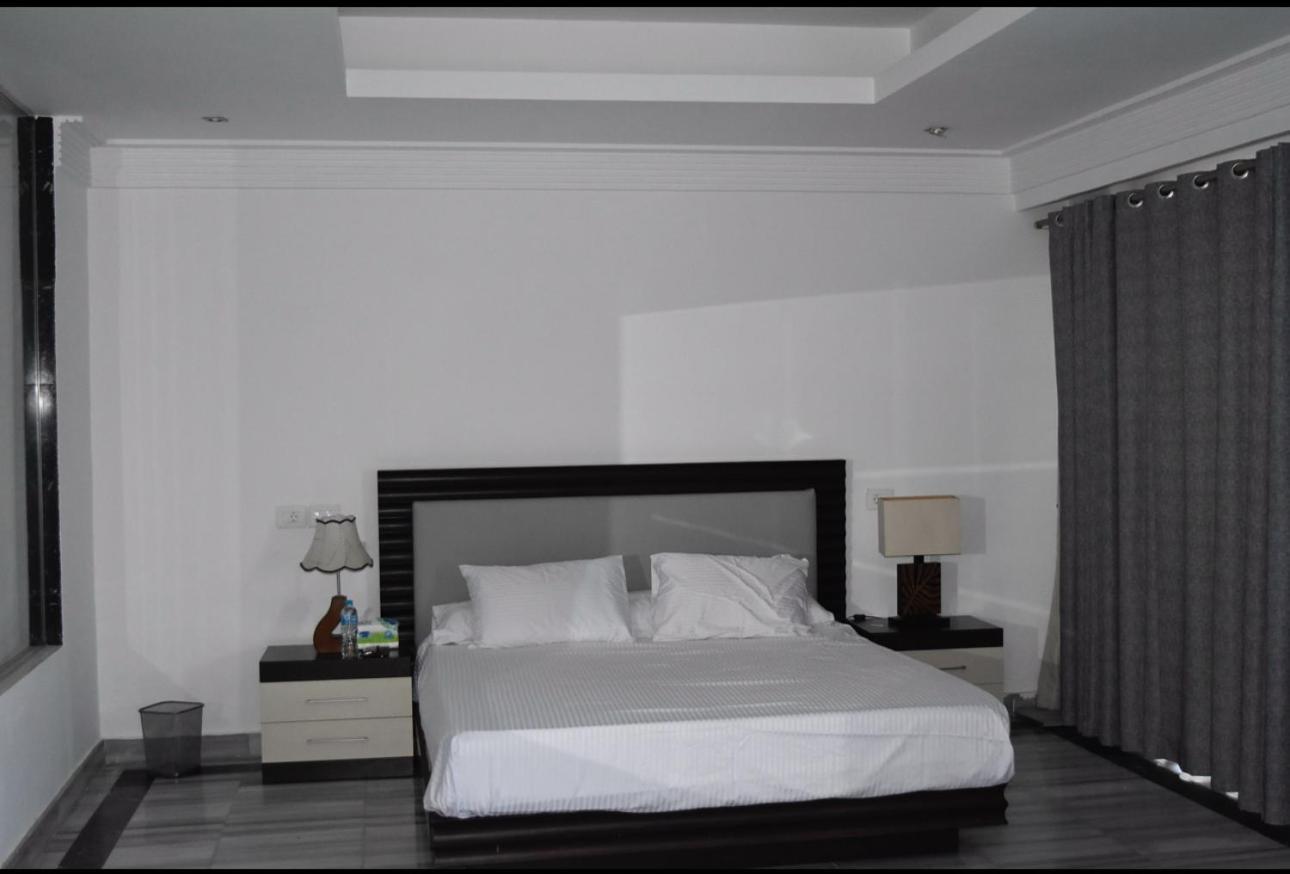 ريتز كارلتون بمسبح خاص واطلاله علي البحر اربع غرف نوم Villa Sharm el-Sheikh