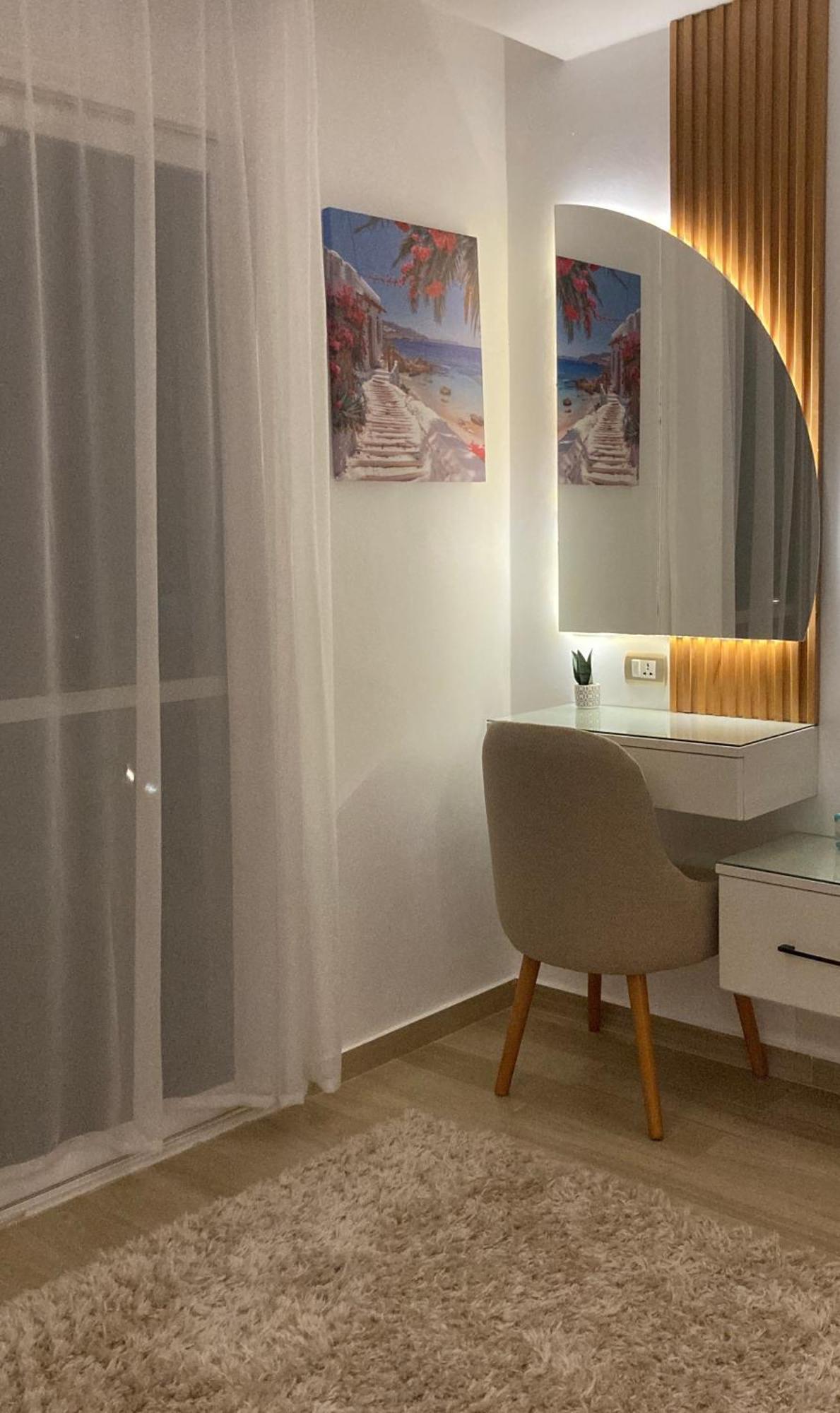 Unique Sunset Apartment *