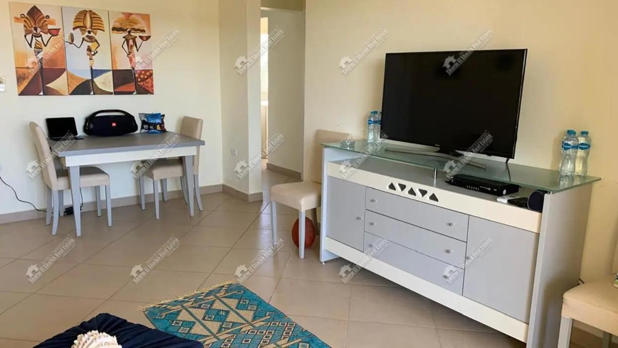 Ss-2335 One Bedroom Aurora Apartment