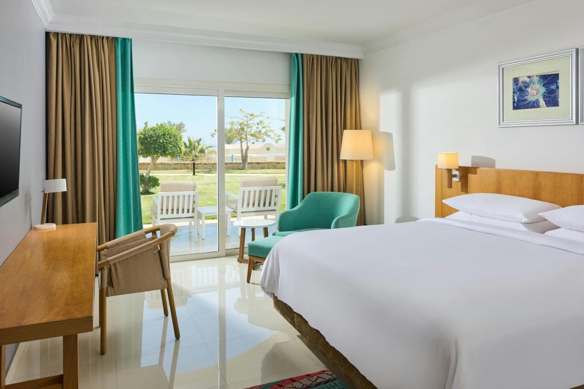 Renaissance Sheikh Golden View Beach
