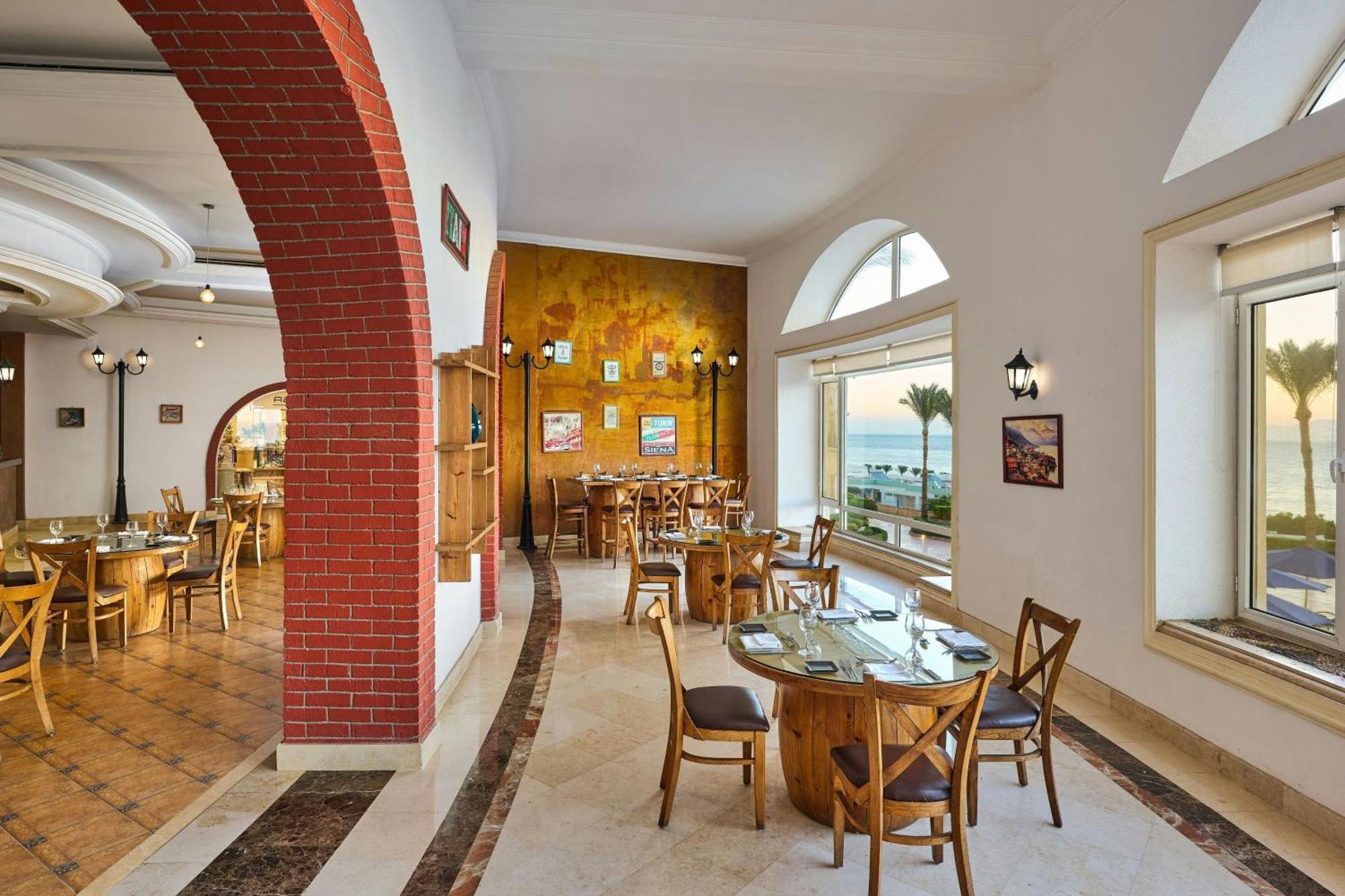 Renaissance Sheikh Golden View Beach Resort
