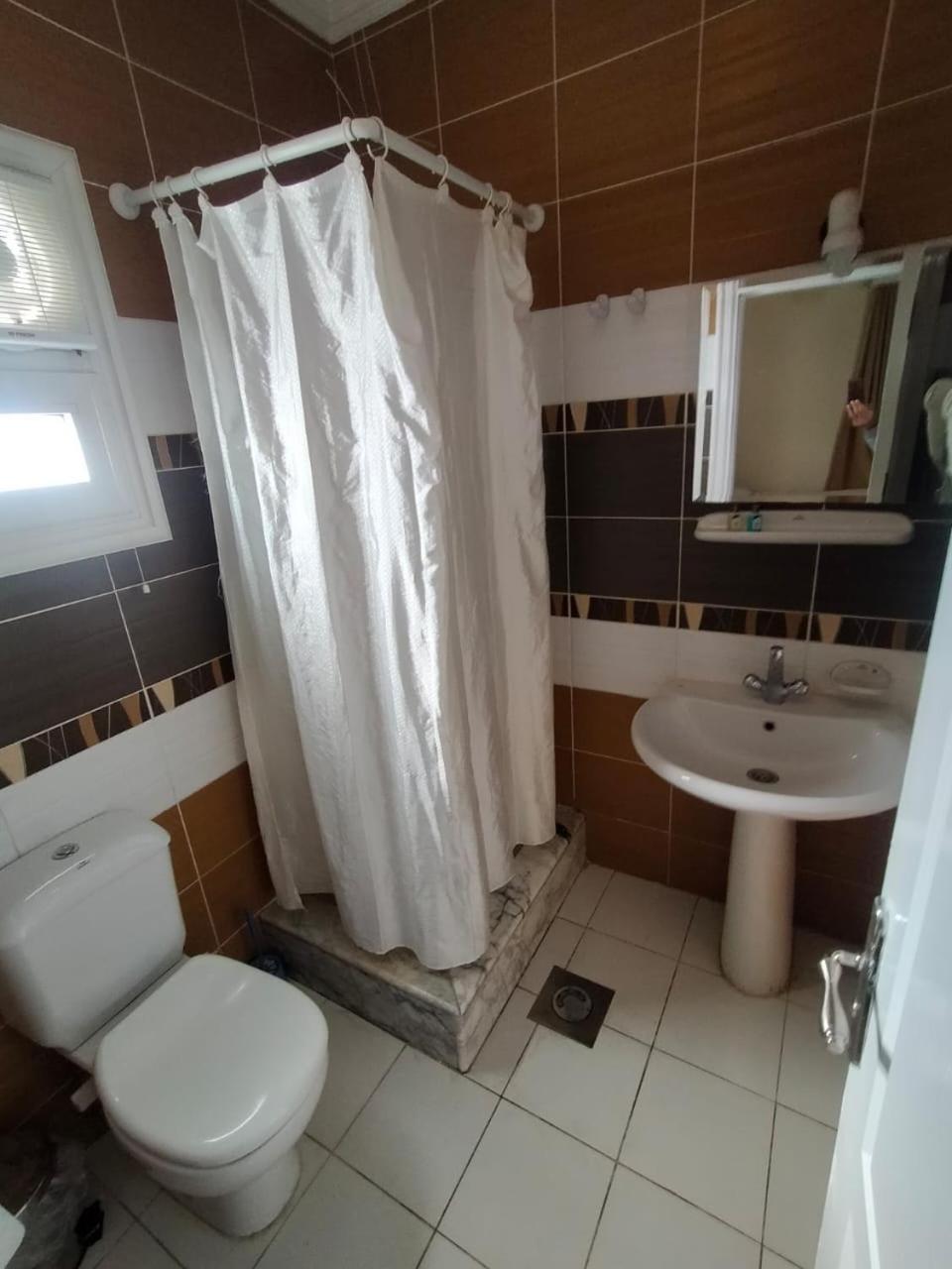 Delta 209-80 Apartment *