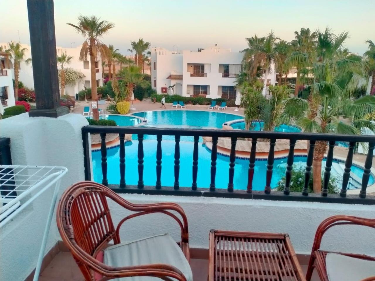 Apartment Delta 209-80 *