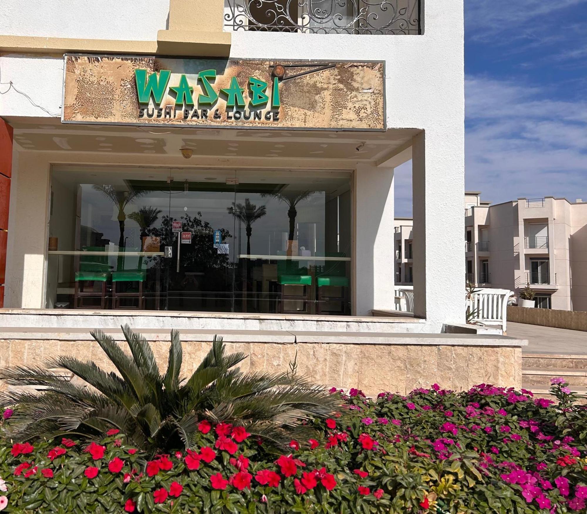 Luxurious 2-bedroom + Pool View + Private Appartement *